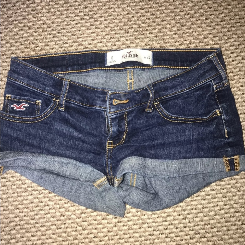 Hollister shorts size 0
